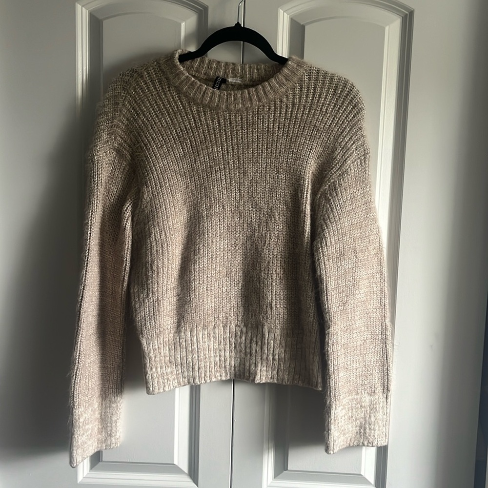 Women’s Sweater